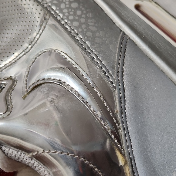 Nike Flight Squad QS Metallic Silver sneakers (mens size 10) - Picture 10 of 16